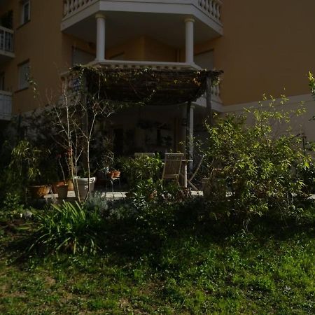 Appartement Tranquille Avec Jardin Et Piscine Fréjus Extérieur photo