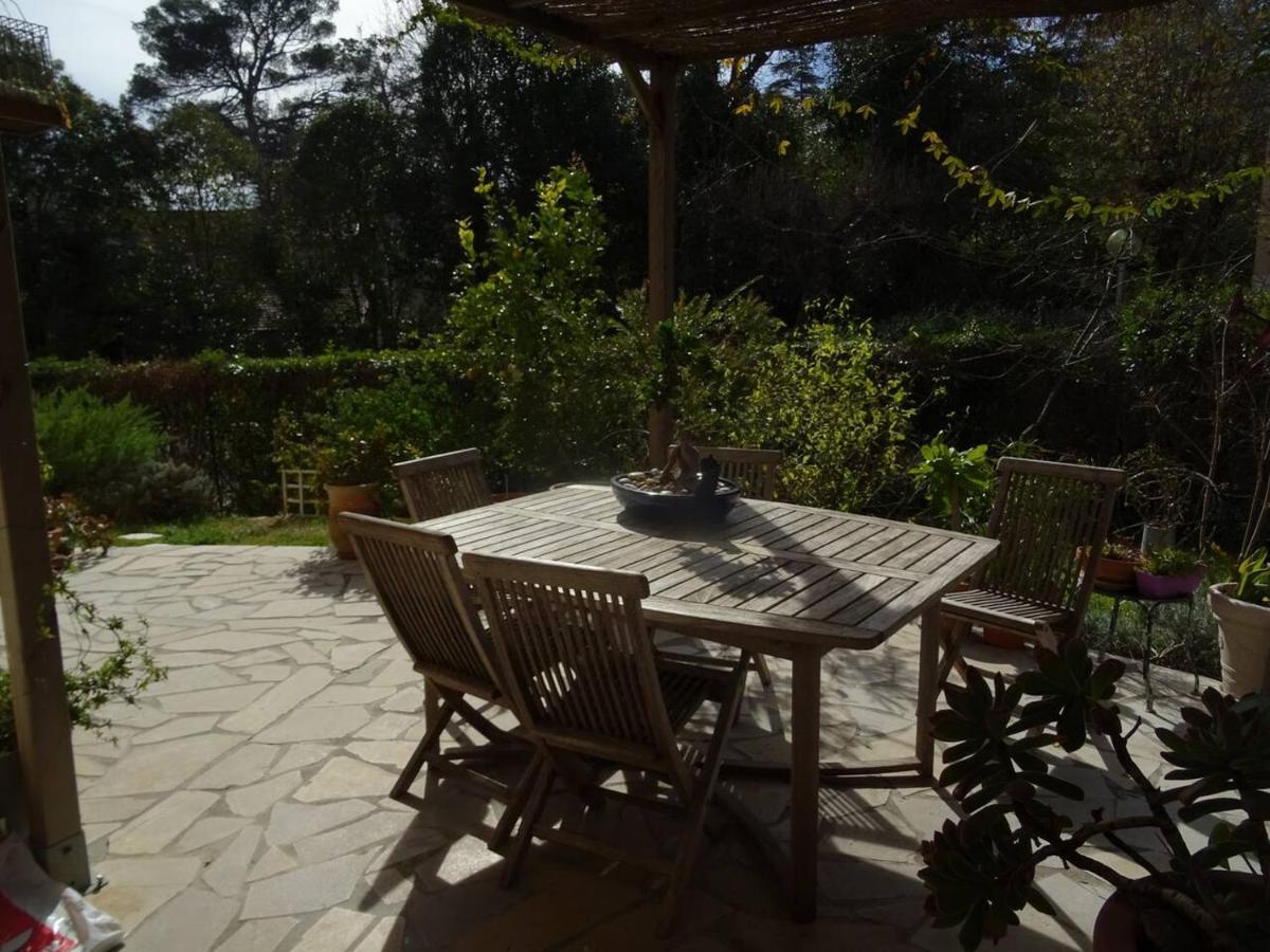 Appartement Tranquille Avec Jardin Et Piscine Fréjus Extérieur photo