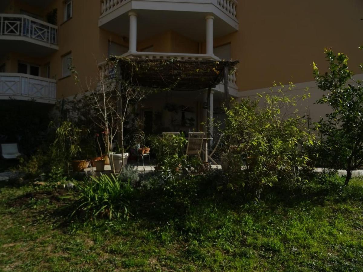 Appartement Tranquille Avec Jardin Et Piscine Fréjus Extérieur photo